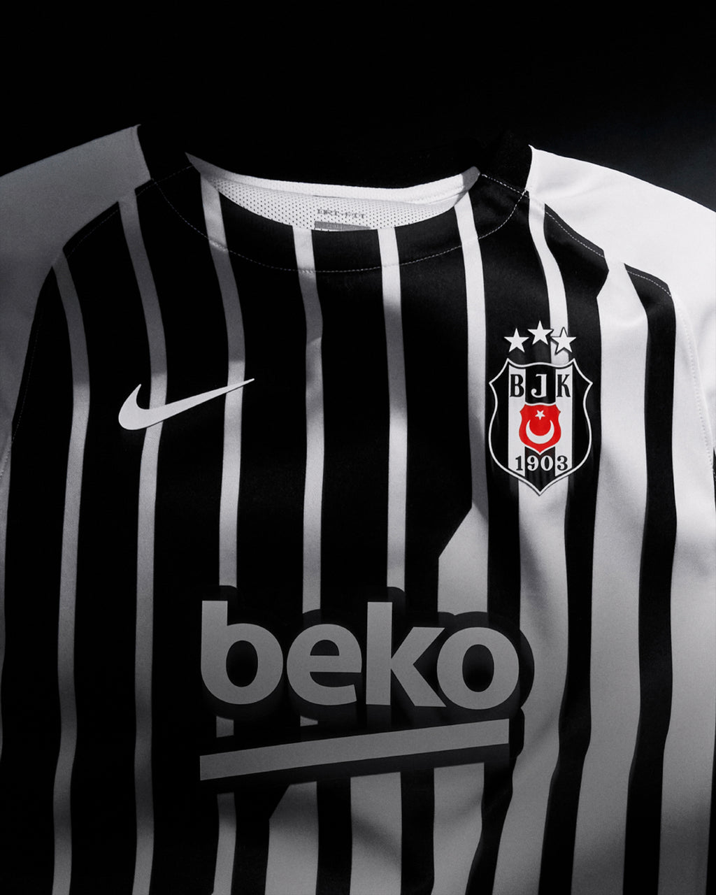 Beşiktaş 26-27 Çubuklu Forma [Premium Kalite]