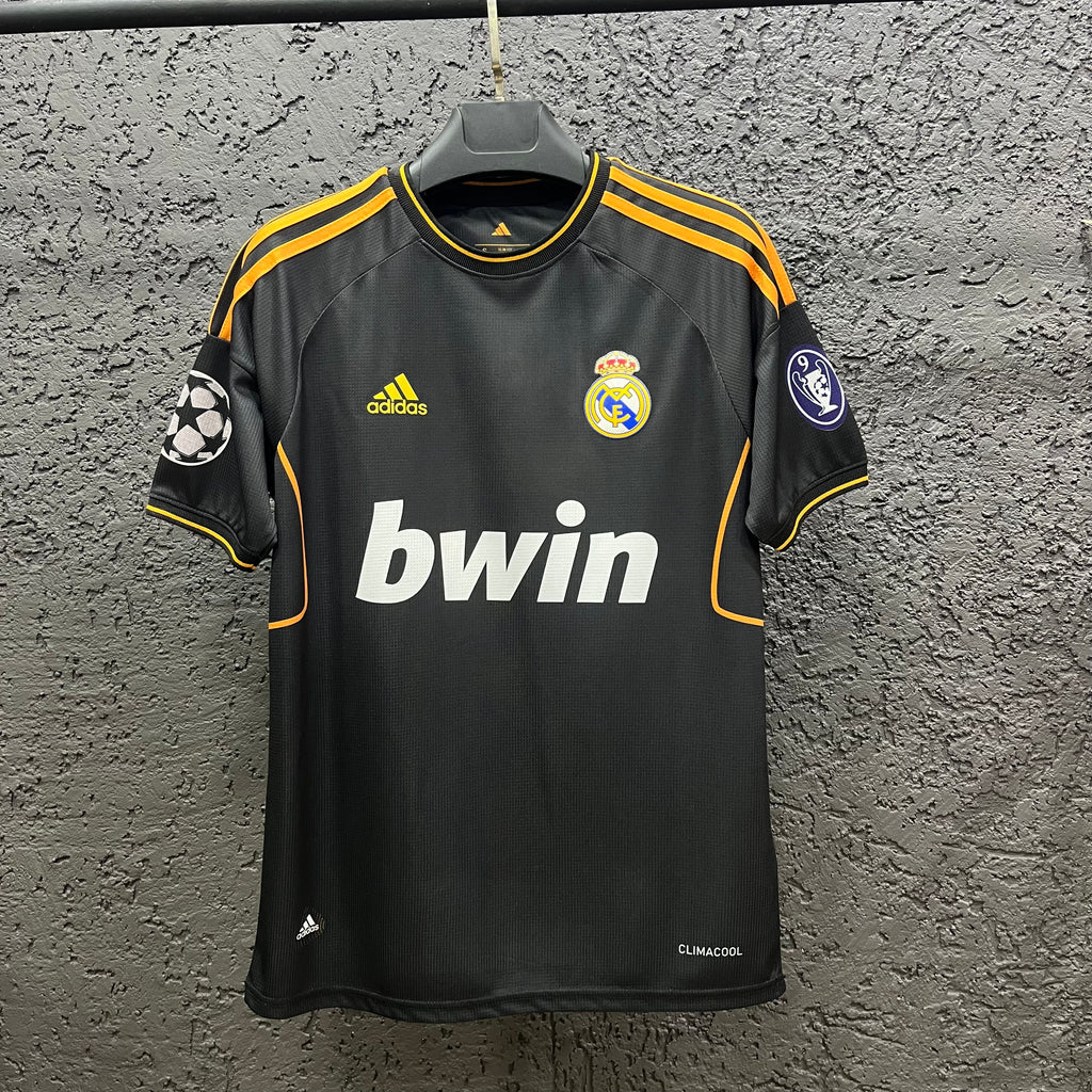 Real Madrid 11/12 Siyah Premium Kalite Retro Forma