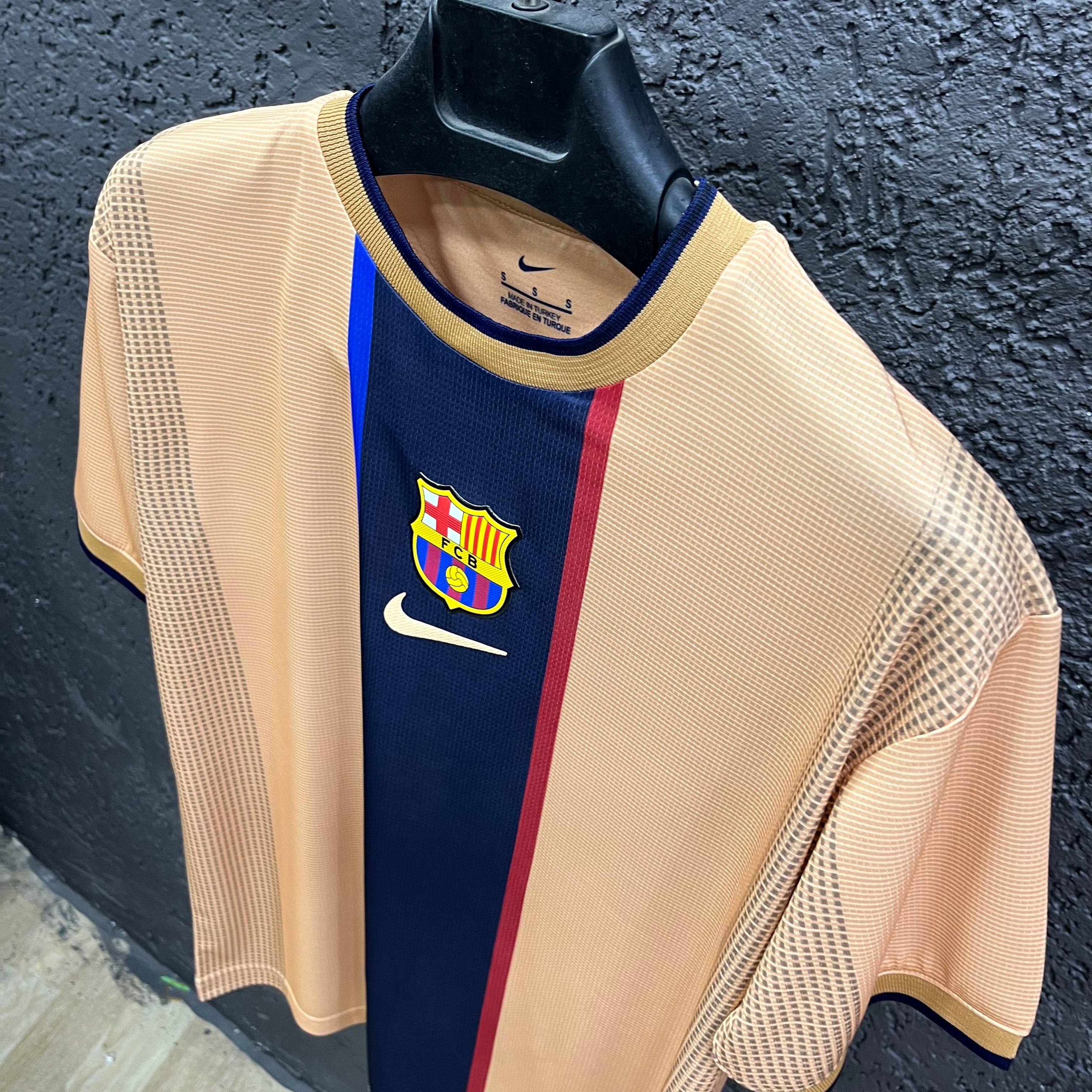 Barcelona 01/02 Retro Premium Kalite Forma