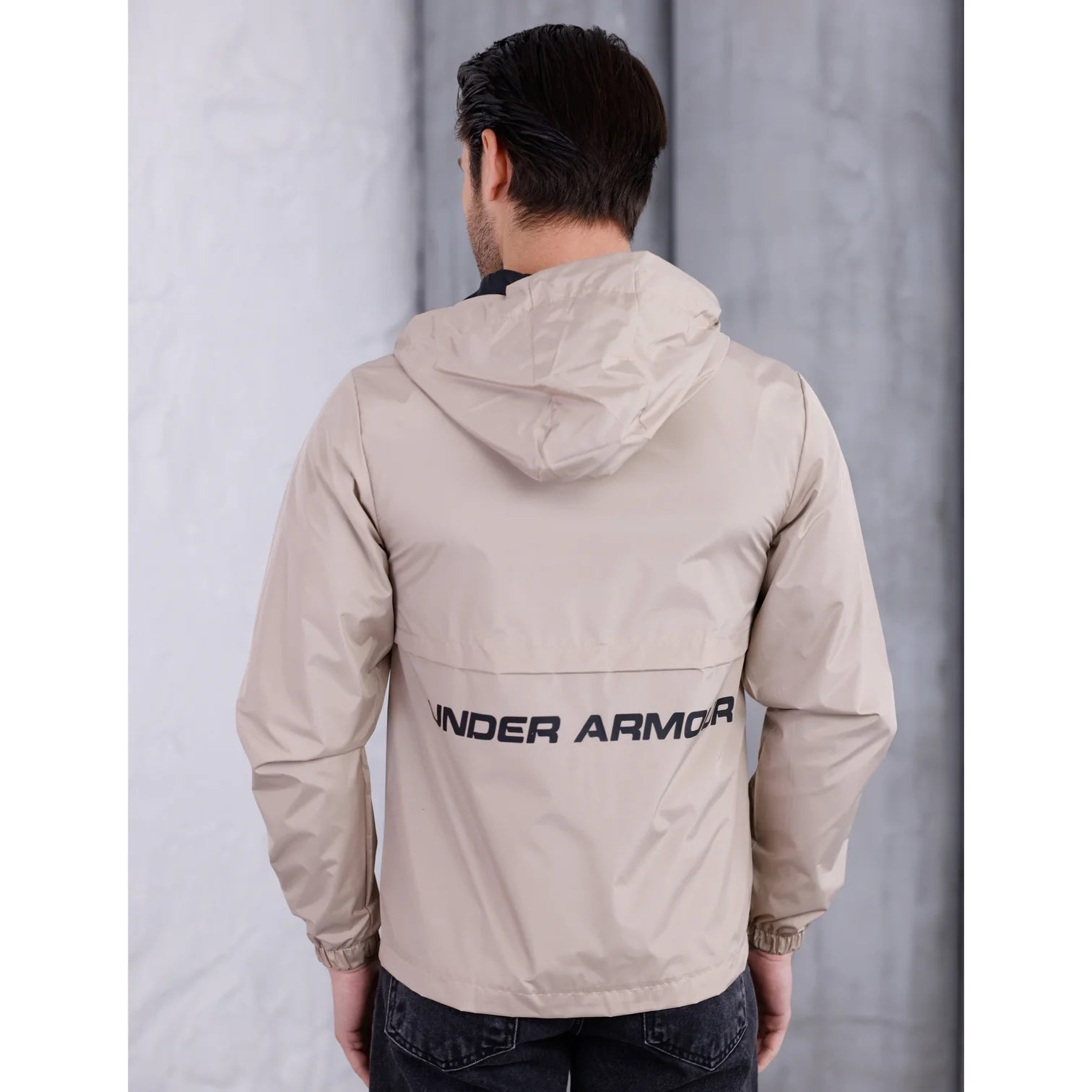 Under Armour Kum Rengi Astarlı Yağmurluk